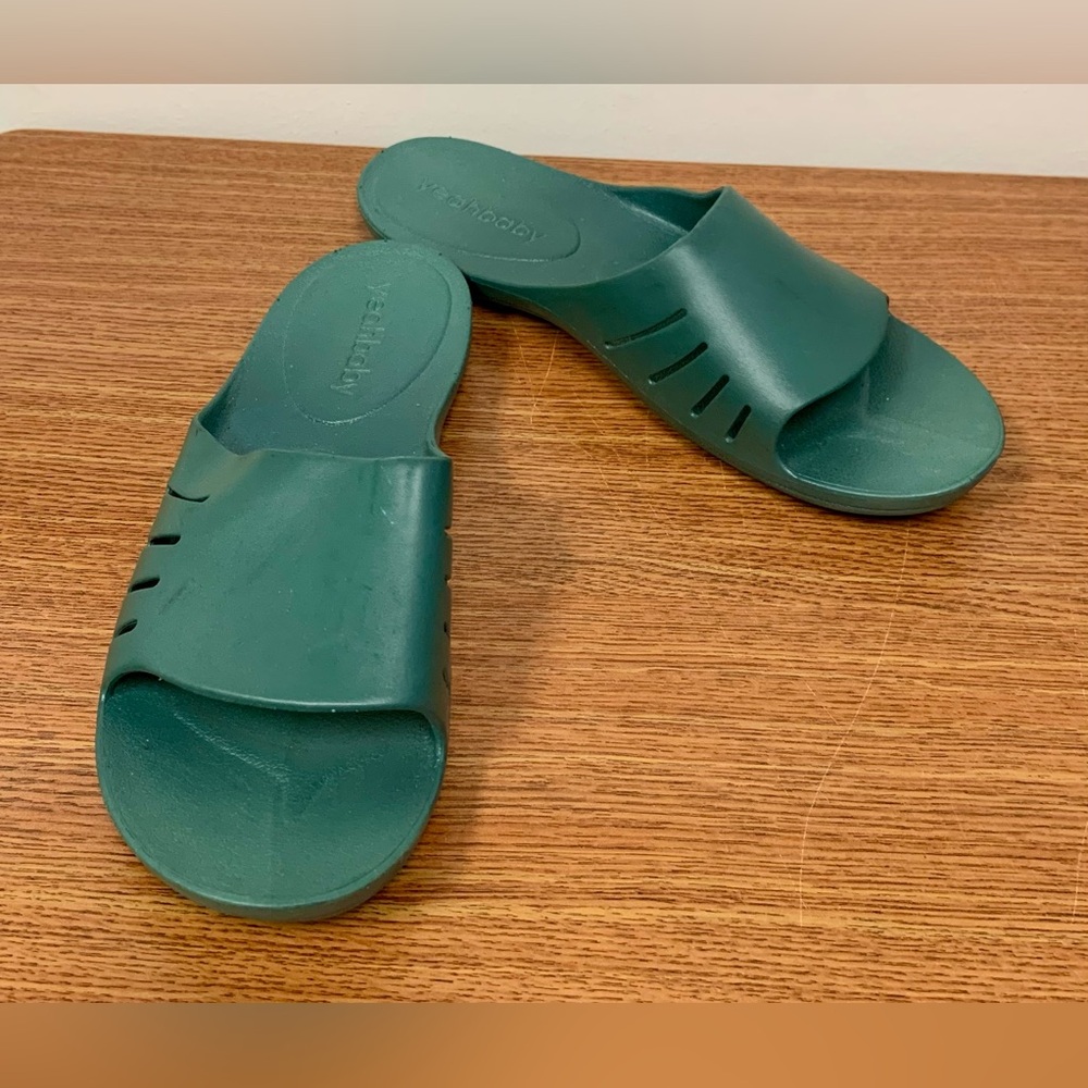 5 for $20 Yeah Baby XL Cloud 9 Ritz Spa Slide Sandals